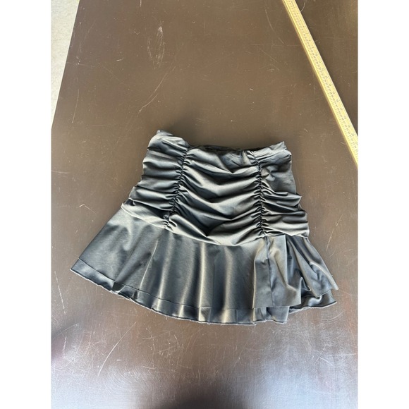 EasisiM Dresses & Skirts - EasisiM Classic Black Ruched Mini Skirt Ruffle Hem Stretchy Size M